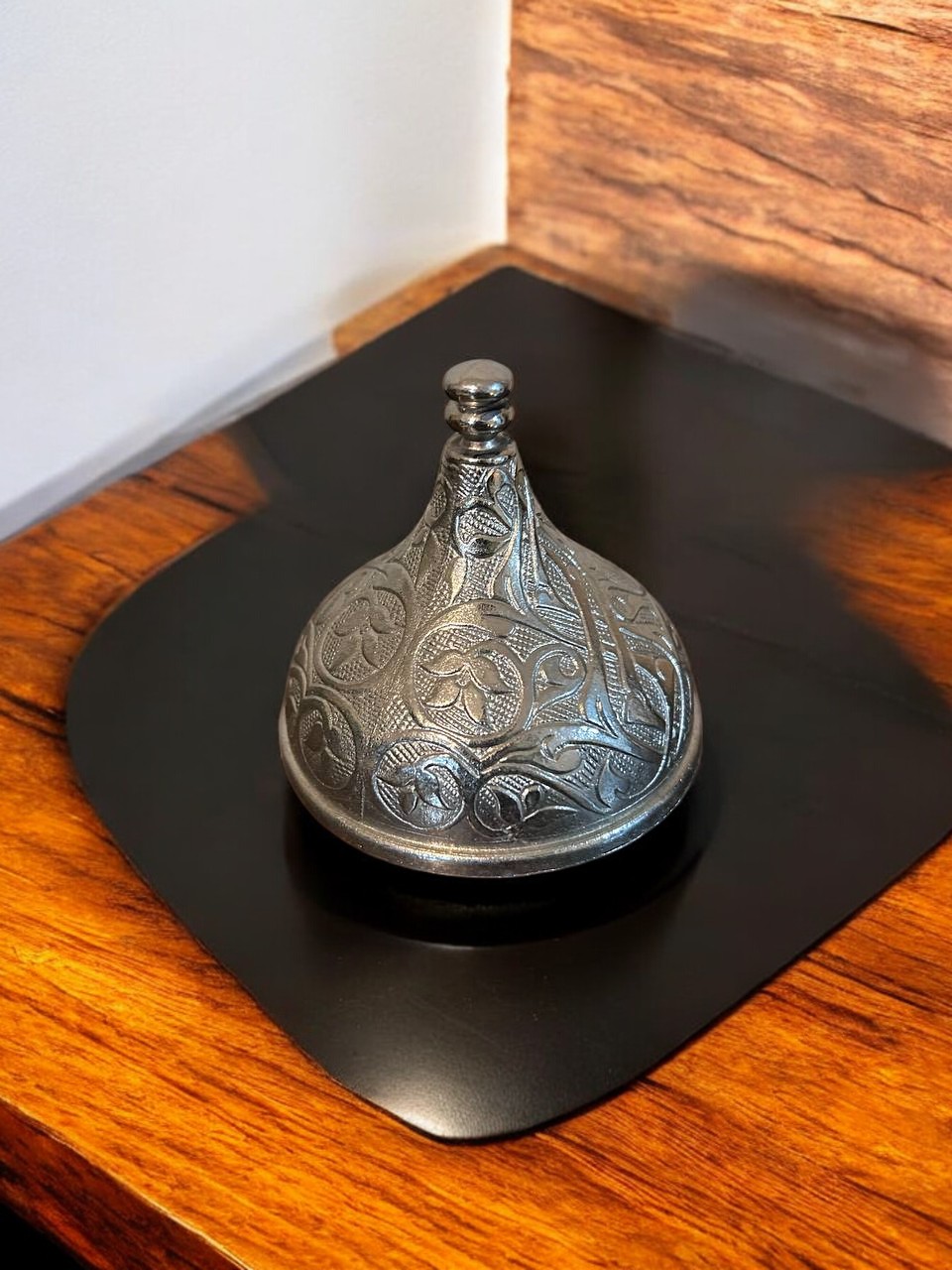 İşlemeli Kubbe Şeklinde Metal Kapak (Tütsülük / Şekerlik Üst Kısmı)