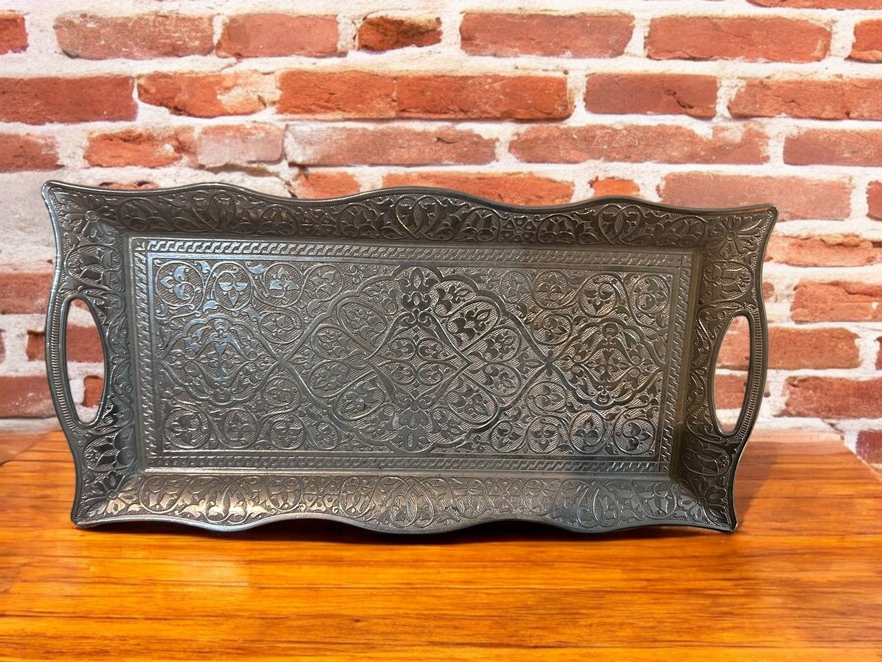 Kulplu Dikdörtgen Metal Tepsi (Desenli)