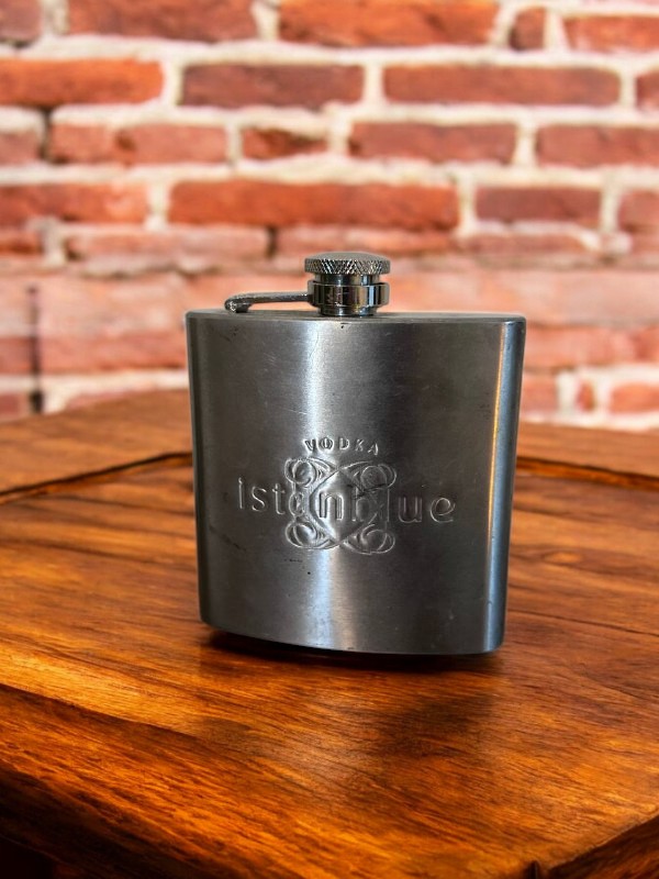 Metal Cep Matarası (Vodka Istanbul Yazılı)